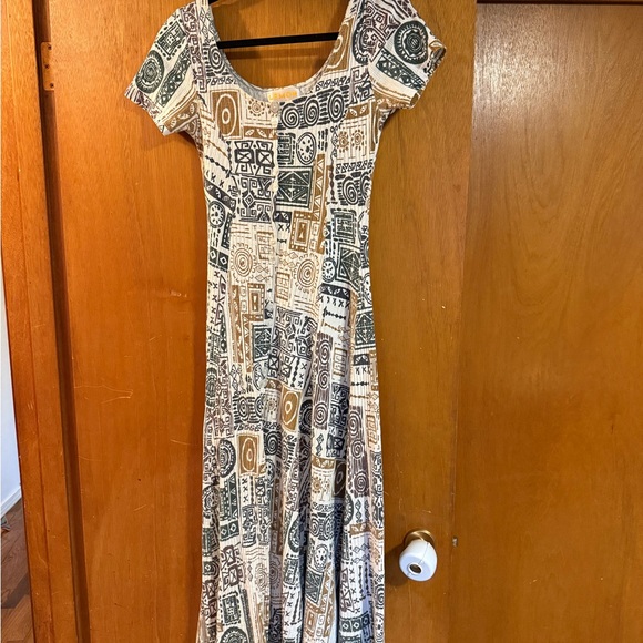 Earthscript Button Down Dress - Picture 3 of 4